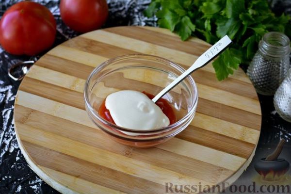 «Гнёзда» из спагетти с фаршем, помидорами и сыром (в духовке)