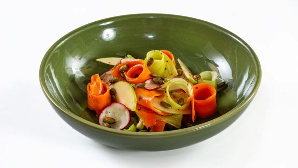 Салат из молодой моркови