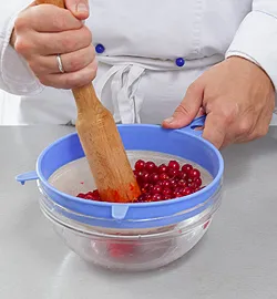 Морс из красной смородины в мультиварке