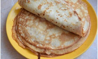 Как приготовить вкусную начинку для блинов? Печем блины и приступаем к приготовлению начинки.